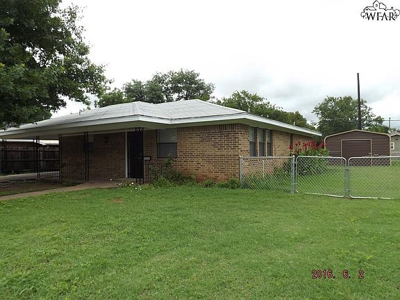 2nd image of 408 S Pecan St