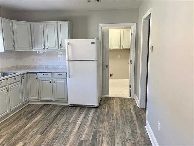 2337 Plaza Dr — Photo 7