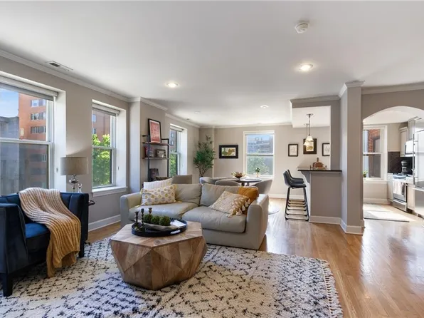 229 Ward Pkwy APT 503A, Kansas City, MO 64112
