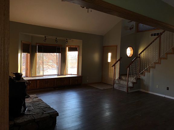 4th image of 3113 NE 50th St