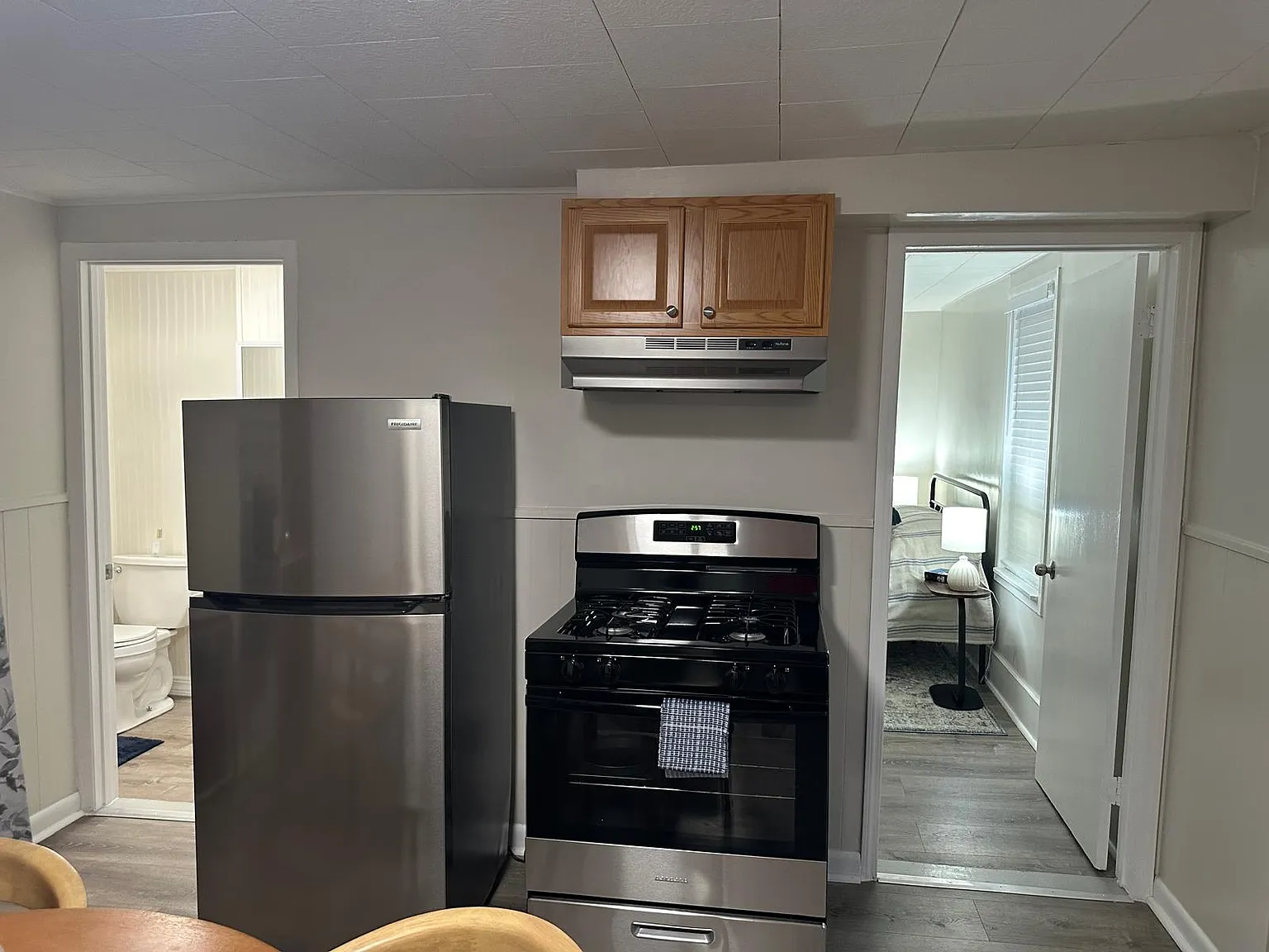 1 bed, 570 sqft, $1,850 — Photo 2