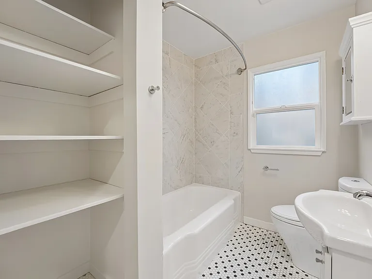 543 Liberty St — Photo 32
