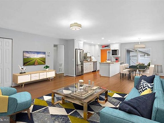 3rd image of 3702 Finsbury Park Dr #52-B