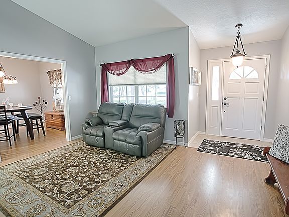 3rd image of 33606 Dolores Ct
