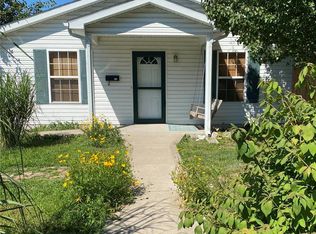 416 S Science St, Bowling Green, MO 63334