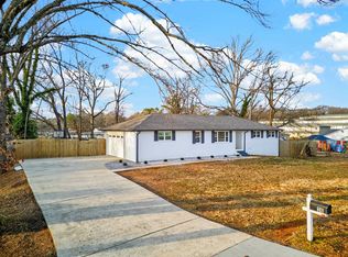 36 Sherman Ln, Greenville, SC 29605