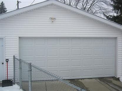 4th image of 2741 Kettering Dr