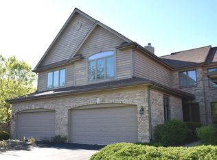 26W072 Klein Creek Dr, Winfield, IL 60190