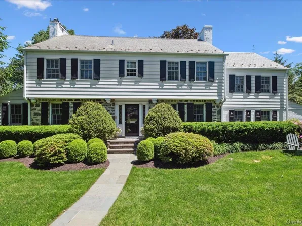 7 Meadow Place, Larchmont, NY 10538