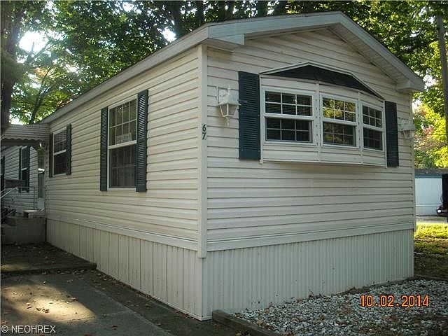 1st image of 67 Wintergreen Ln