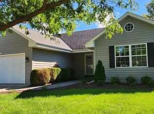 1132 Eastbrook Dr, Burlington, WI 53105