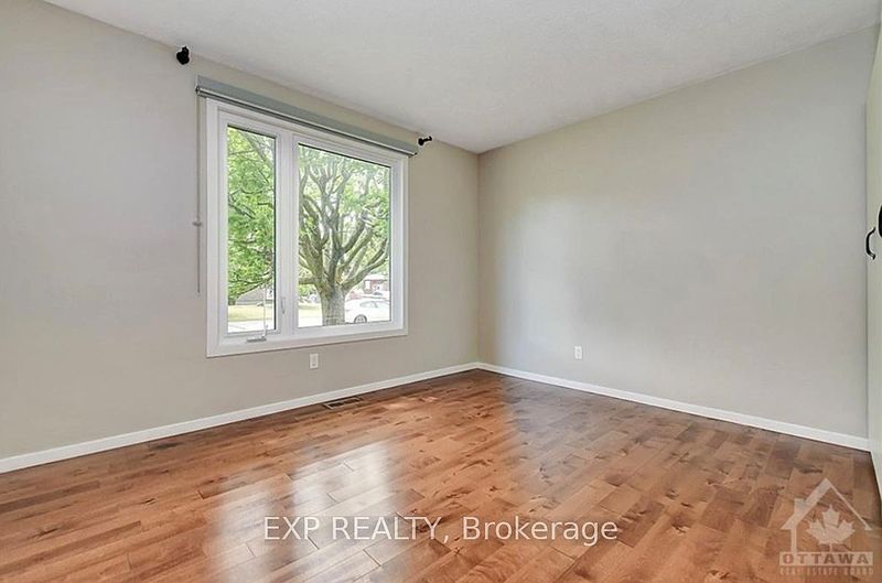 Ottawa House for rent - 3 Bedrooms — photo 10