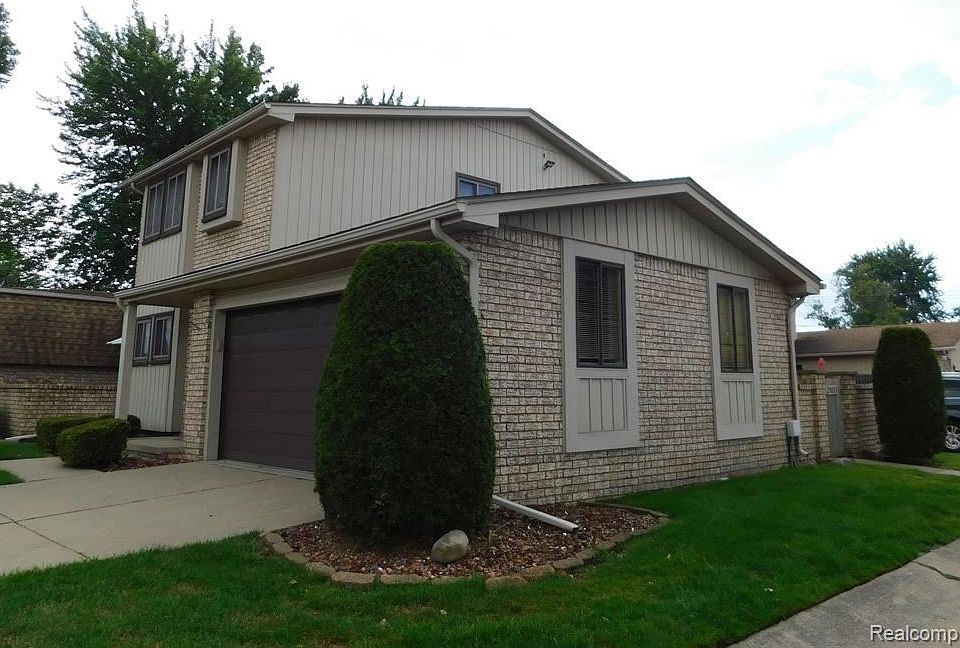 1st image of 29033 Yorkshire Ln