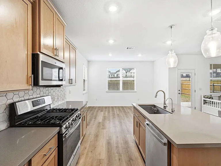 2907 Tavern Dr — Photo 16