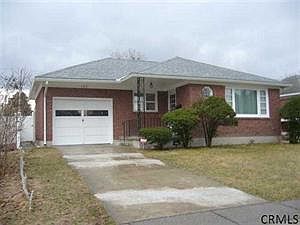 2nd image of 173 Fairlawn Ave