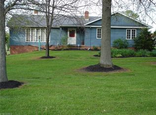 15935 Tavern Rd, Burton, OH 44021