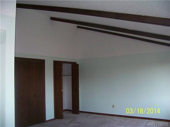 3rd image of 15 Birchwood Cmn