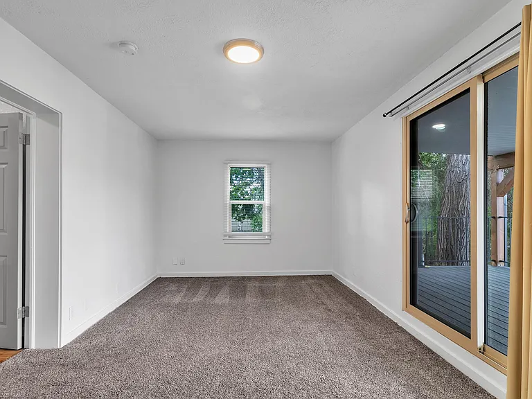 second bedroom