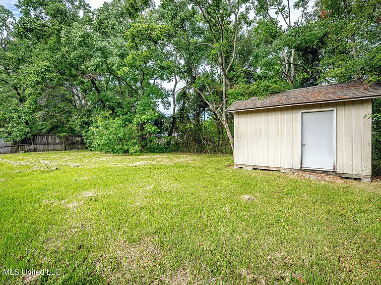 2840 Gardendale Ave — Photo 7