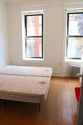 Rented by Nest Seekers International | media 9