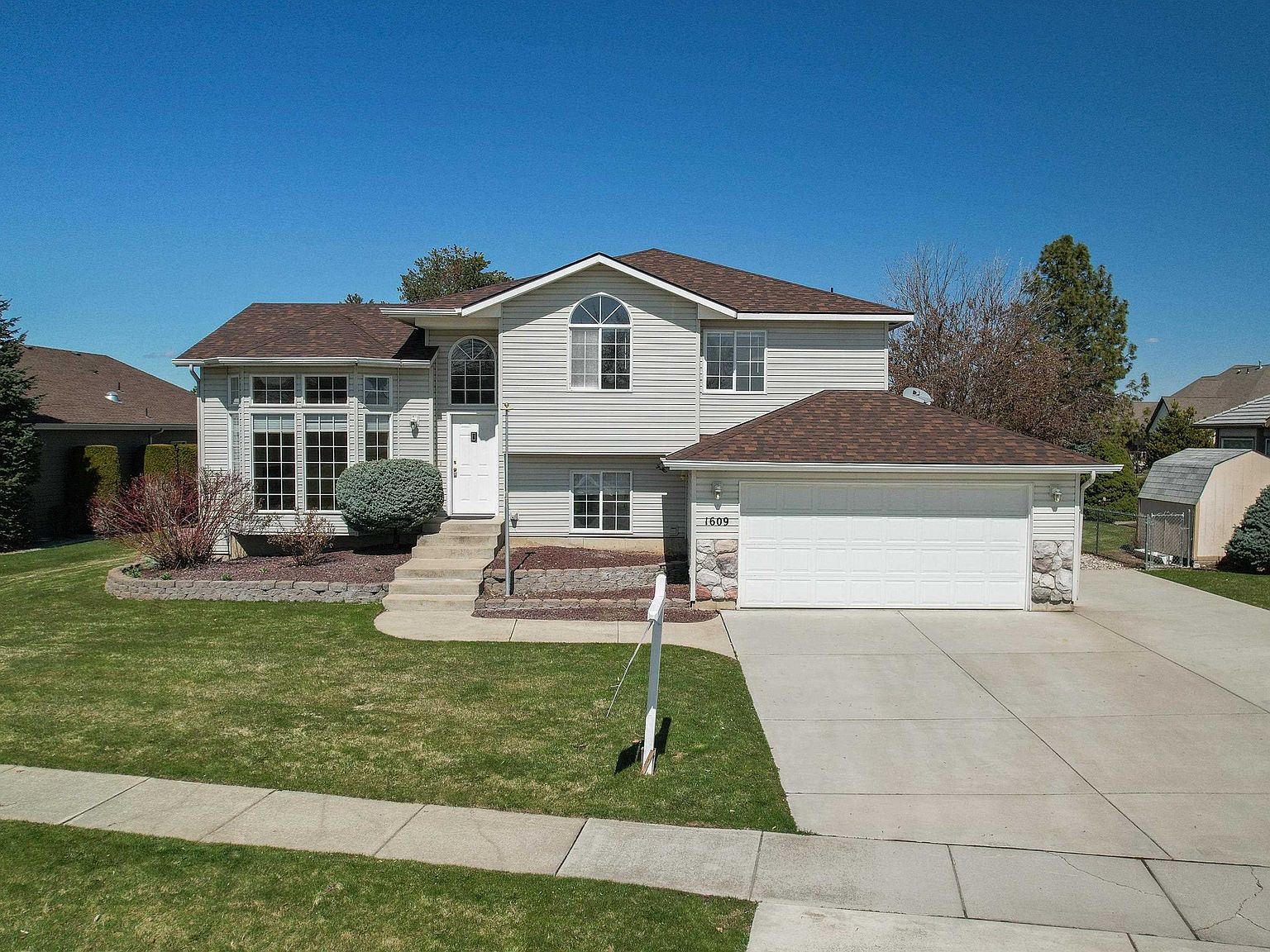 1609 E 6th St, Deer Park, WA 99006 Zillow