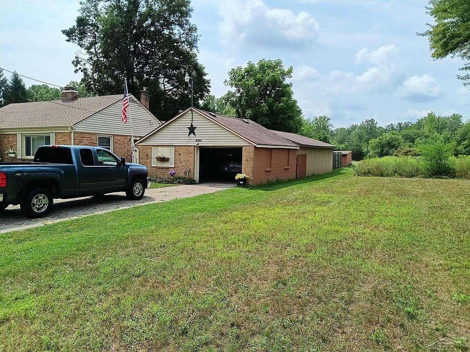 2nd image of 4060 S Washington Rd