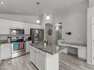 2403 E Rosemonte Drive, Phoenix, AZ 85050