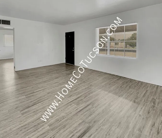 833 W Jacinto St — Photo 12