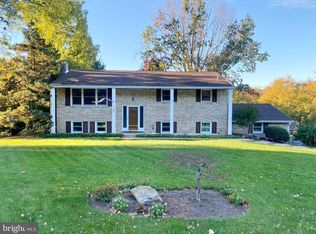 1456 Timberline Dr, Pottstown, PA 19465