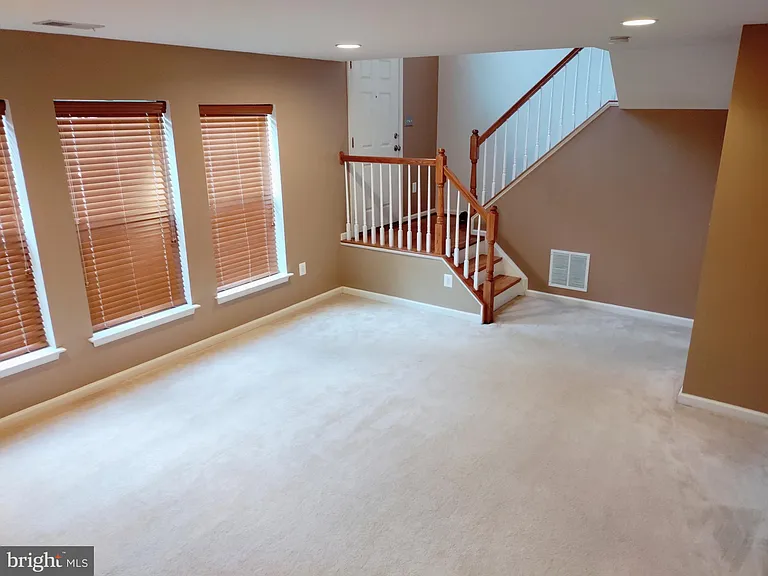 1202 Ellis Ave — Photo 19