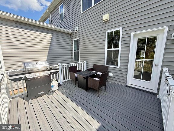 3rd image of 88 Ironwood Dr