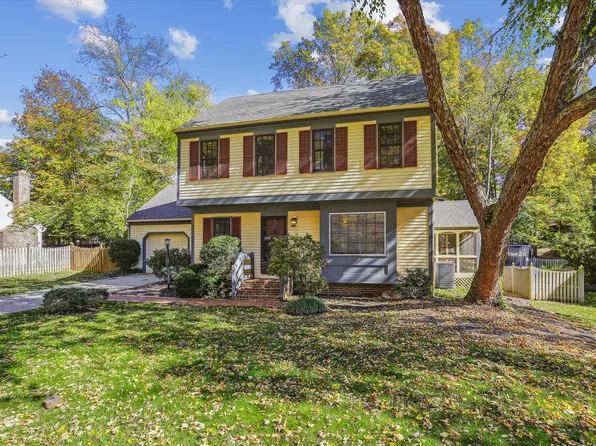 15421 Autumn Ln, Dumfries, VA 22025