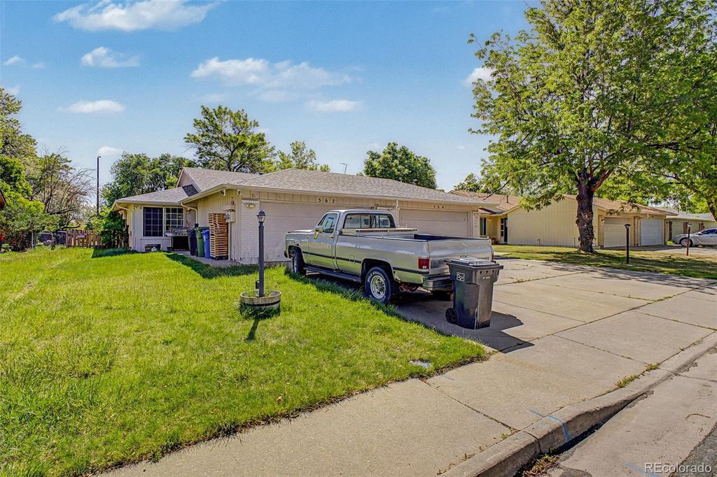 562 Jocelyn Drive