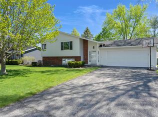 413 Ardmore Ave, Ripon, WI 54971