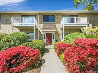 180 Glenbrook Rd APT 10, Stamford, CT 06902