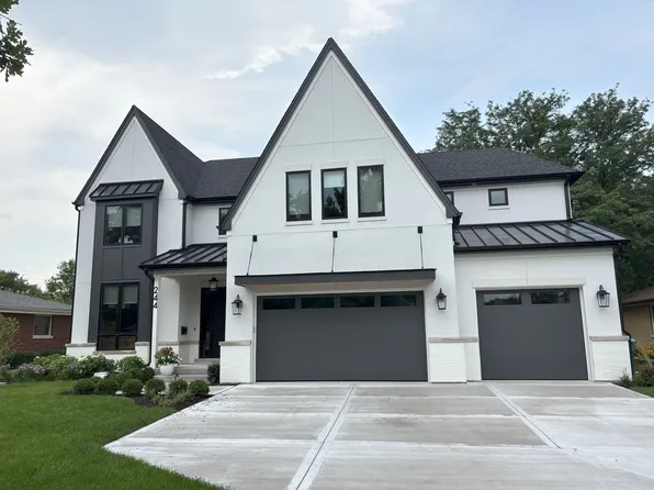 244 N Maison Ct, Elmhurst, IL 60126