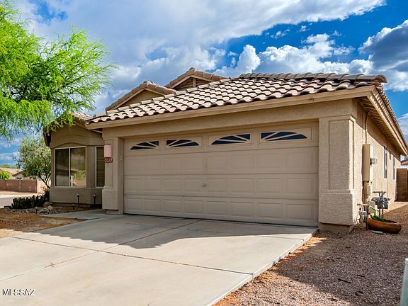 4th image of 2217 W Catalina View Dr