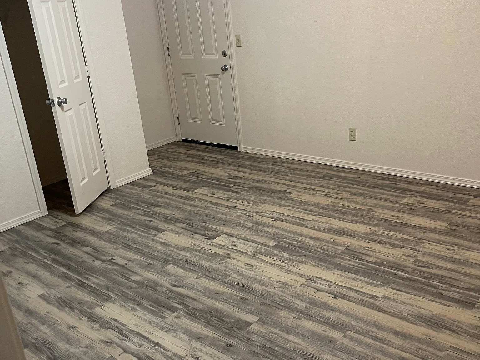 1 bed, 650 sqft, $750 — Photo 4
