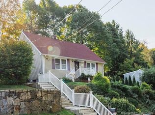 240 Myrtle St, Shelton, CT 06484