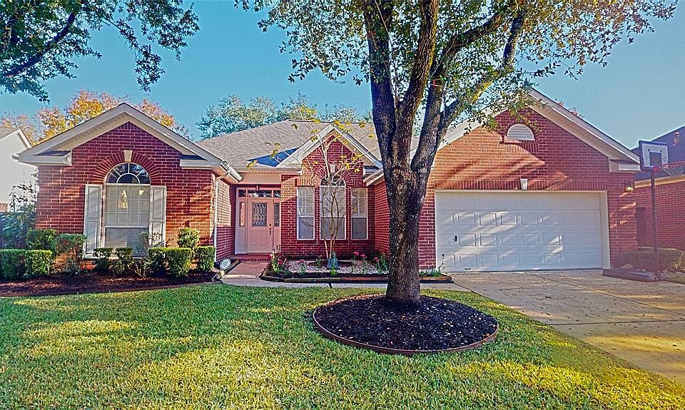 1st image of 806 Bent Knoll Ct