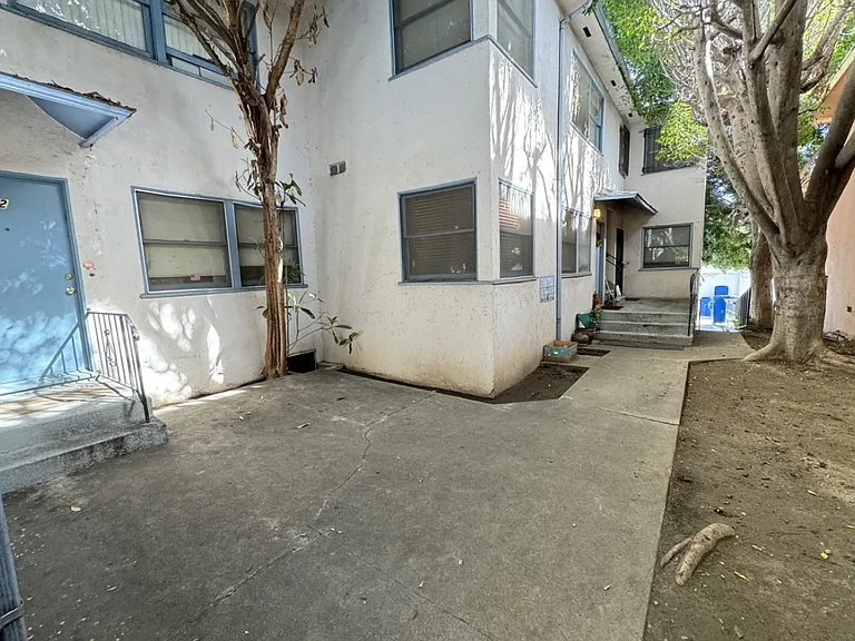1736 S Robertson Blvd #5 — Photo 36