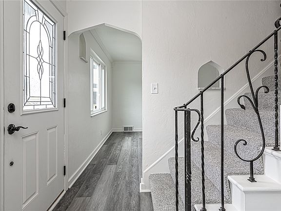 3rd image of 4355 Spring Garden Rd