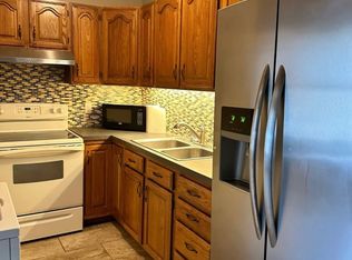 (Undisclosed Address), Wernersville, PA 19565