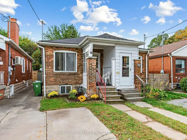 41 Gowan Ave, Toronto, ON M4K 2C8