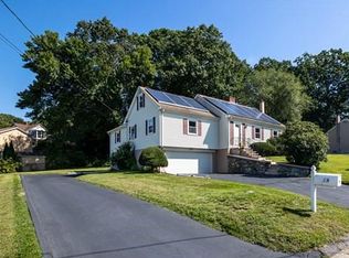19 George St, Webster, MA 01570
