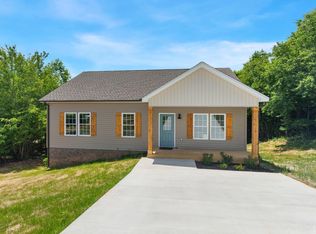 26 Valleyview Dr, Madison Heights, VA 24572