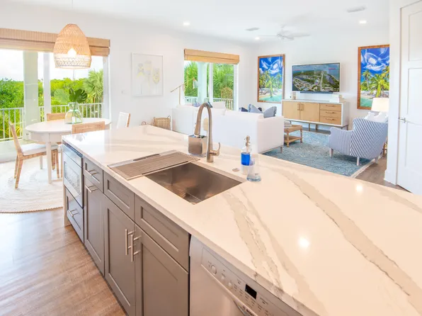 132 Coco Plum Dr, Marathon, FL 33050