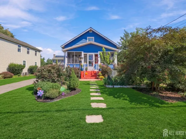 41 Sherman Ave, Piscataway, NJ 08854