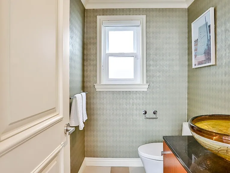 203 Frankfort Ave — Photo 6