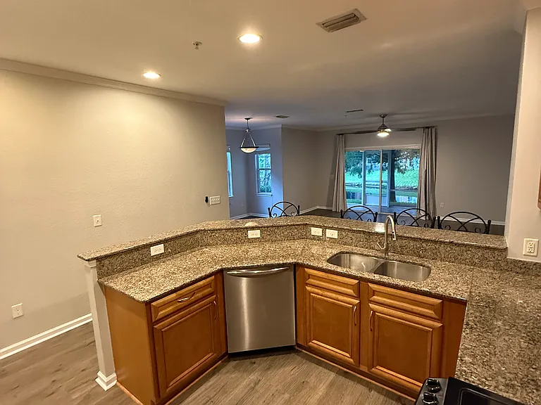 195 Bayberry Cir #801 — Photo 4